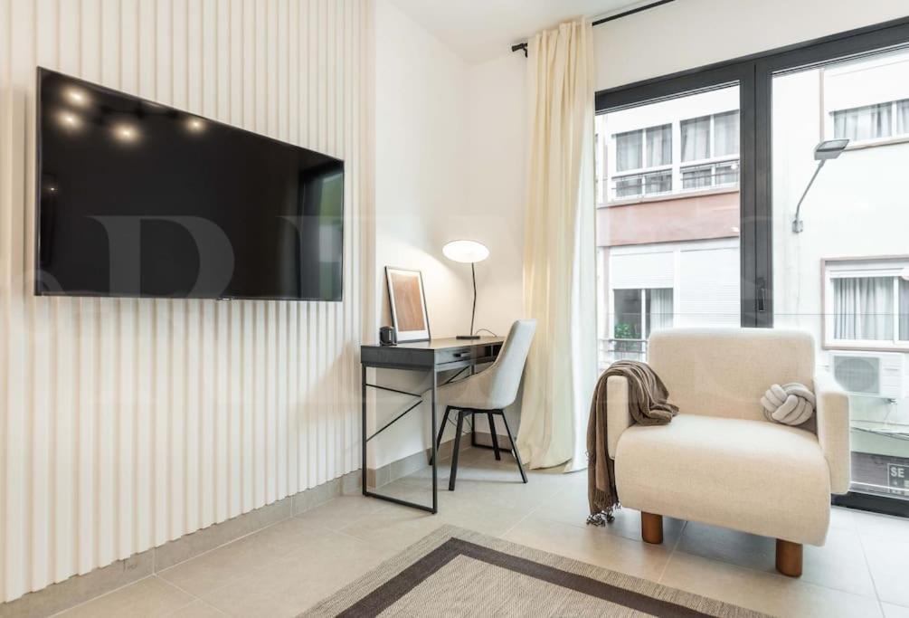 Modern Apartment With Patio & Parking By Rems Malaga Zewnętrze zdjęcie